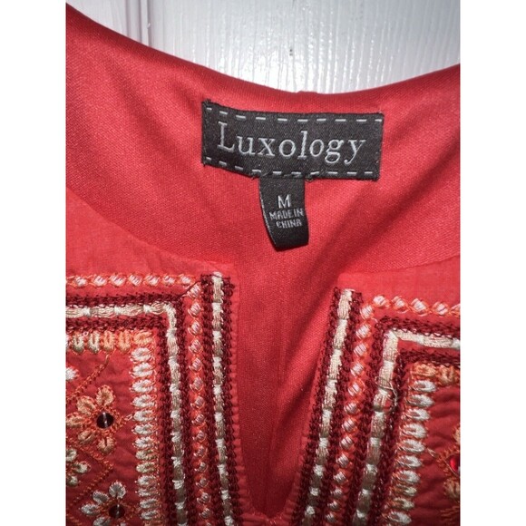 Luxology Dress Womens M Red Embroidered Beaded V-Neck Sleeveless Boho flowy New - Picture 3 of 8